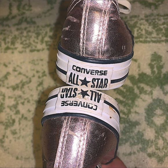 Converse shoes - Picture 1 of 5